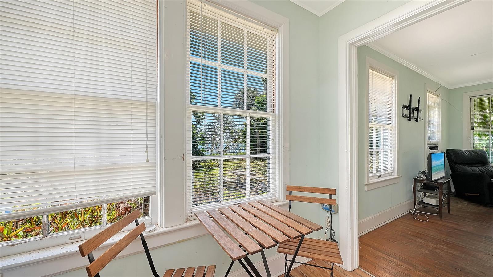 Image 40 of 53 For 1705 4th Street W