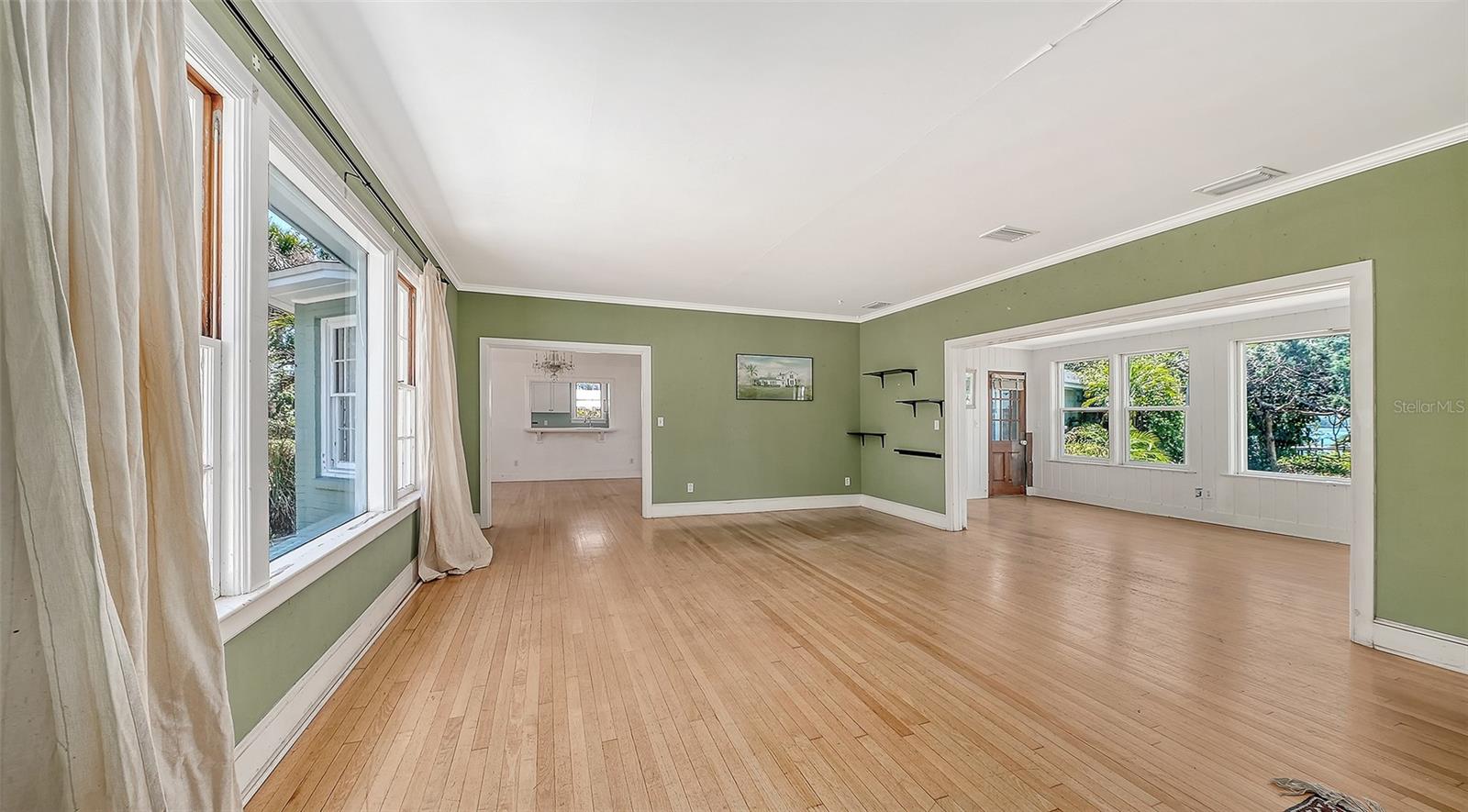 Image 6 of 53 For 1705 4th Street W