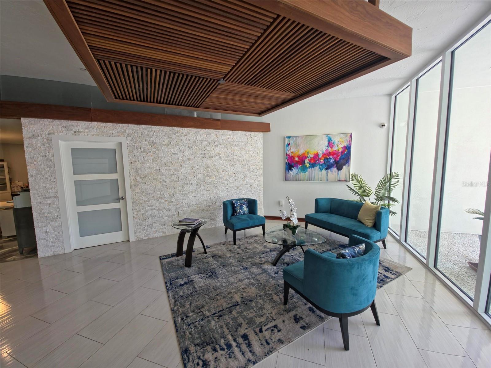 Image 17 of 46 For 101 Gulfstream Avenue # 4a