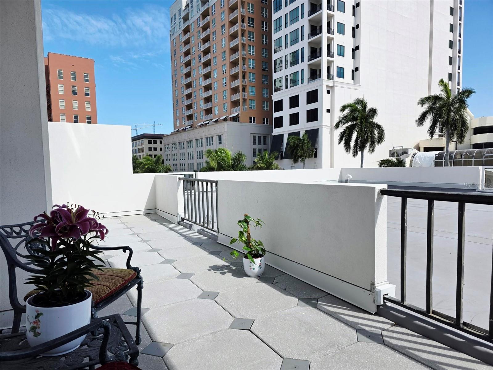 Image 20 of 46 For 101 Gulfstream Avenue # 4a