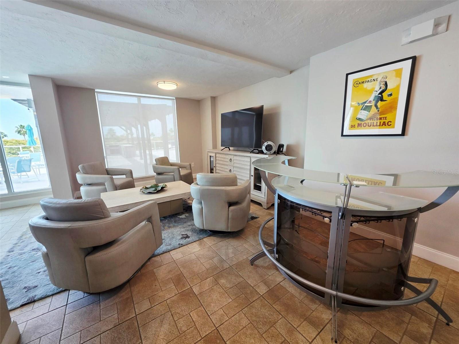 Image 9 of 46 For 101 Gulfstream Avenue # 4a