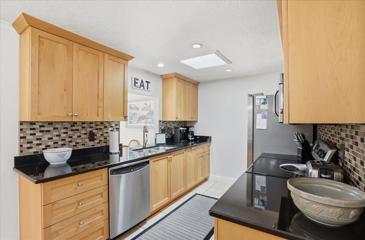 Image 12 of 73 For 1129 Riviera Street