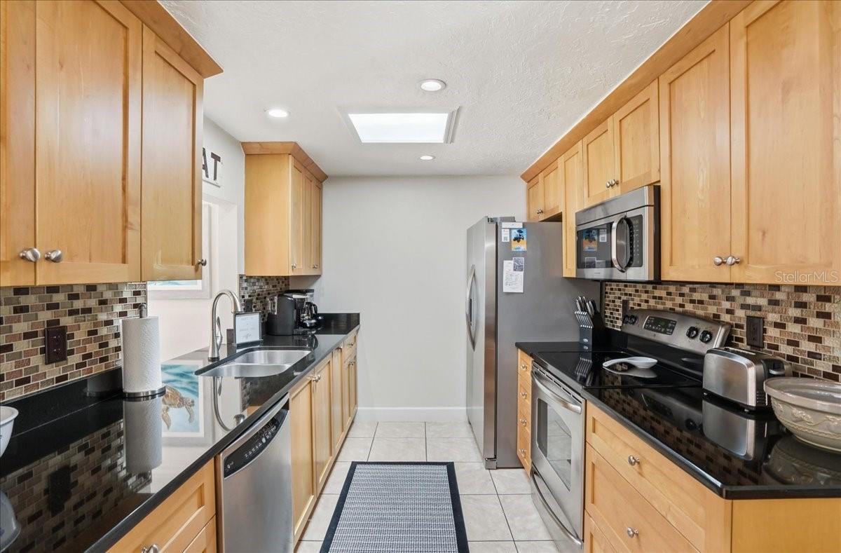 Image 13 of 73 For 1129 Riviera Street