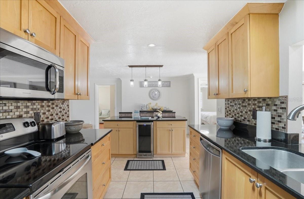 Image 15 of 73 For 1129 Riviera Street