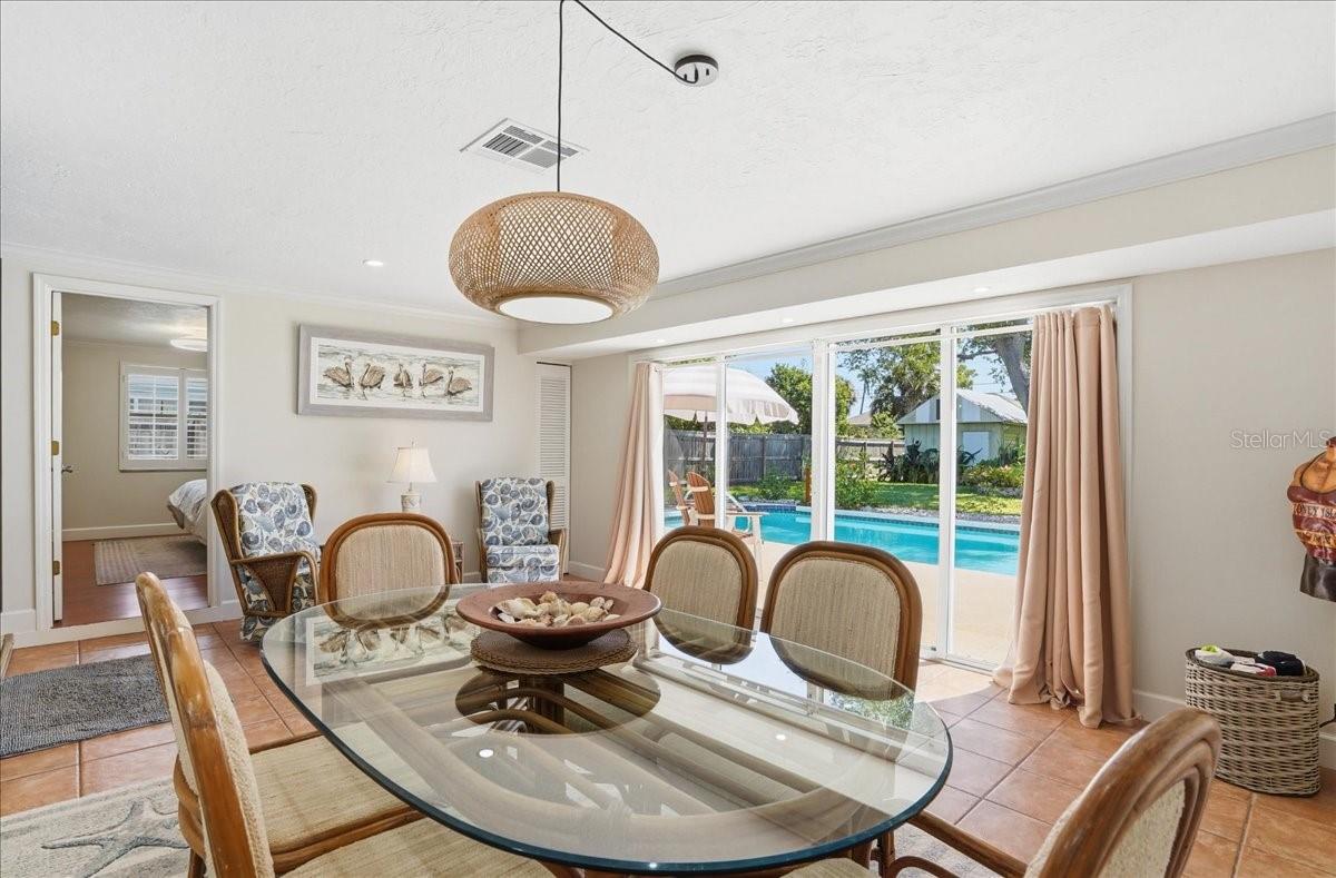 Image 18 of 73 For 1129 Riviera Street