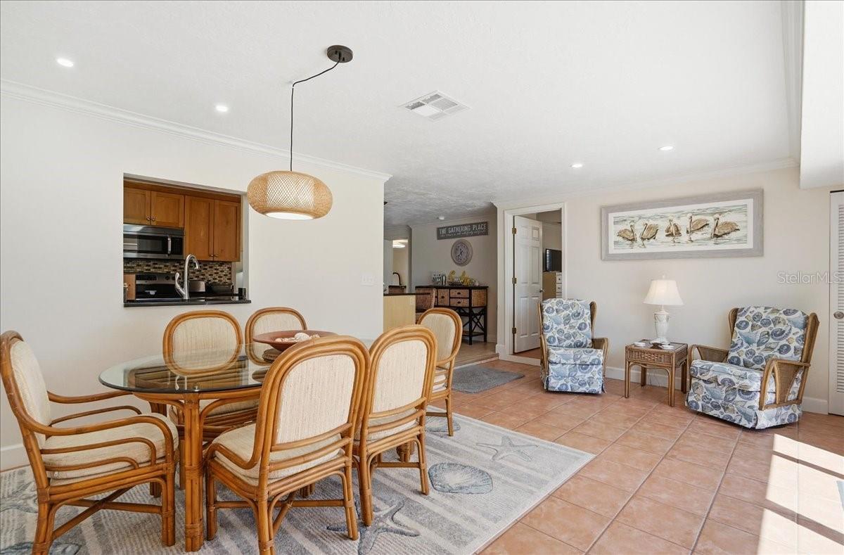 Image 19 of 73 For 1129 Riviera Street