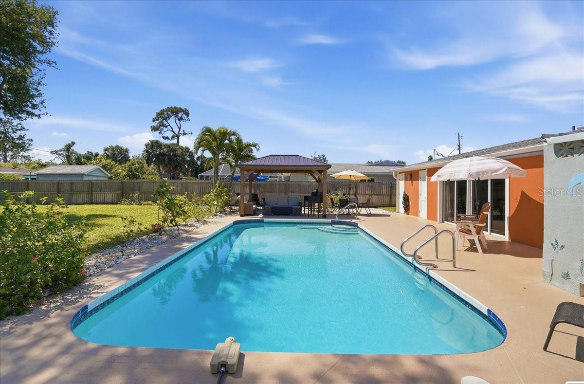 Image 37 of 73 For 1129 Riviera Street