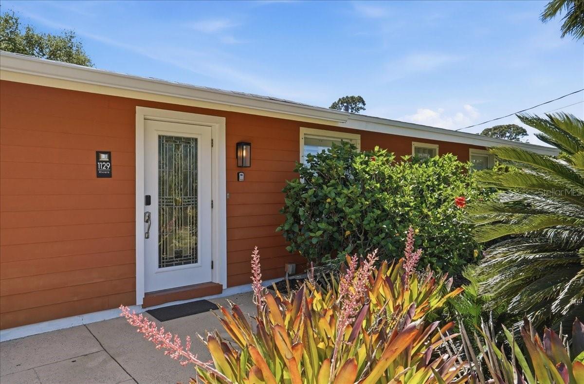 Image 5 of 73 For 1129 Riviera Street