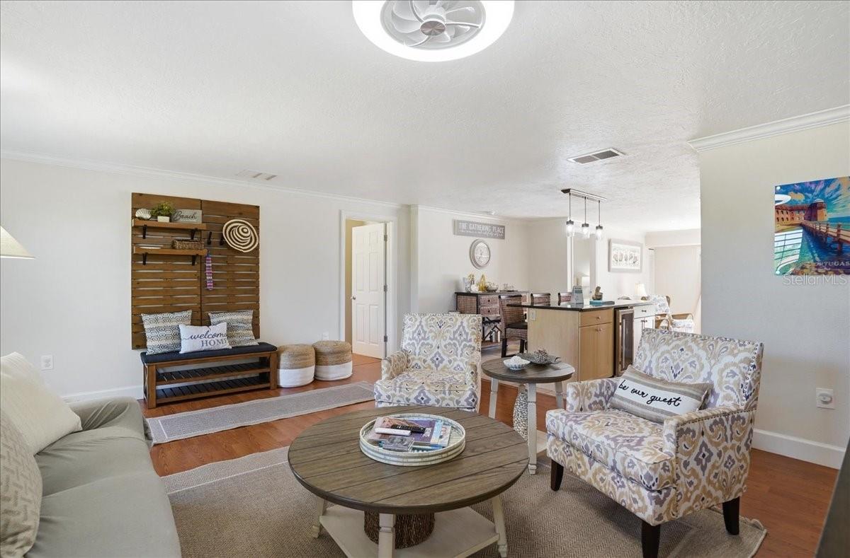 Image 9 of 73 For 1129 Riviera Street