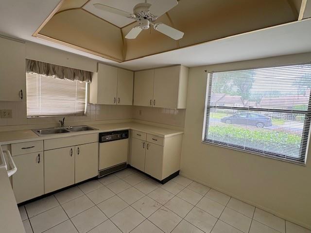 Image 5 of 15 For 4625 Oak Hill Terrace 31
