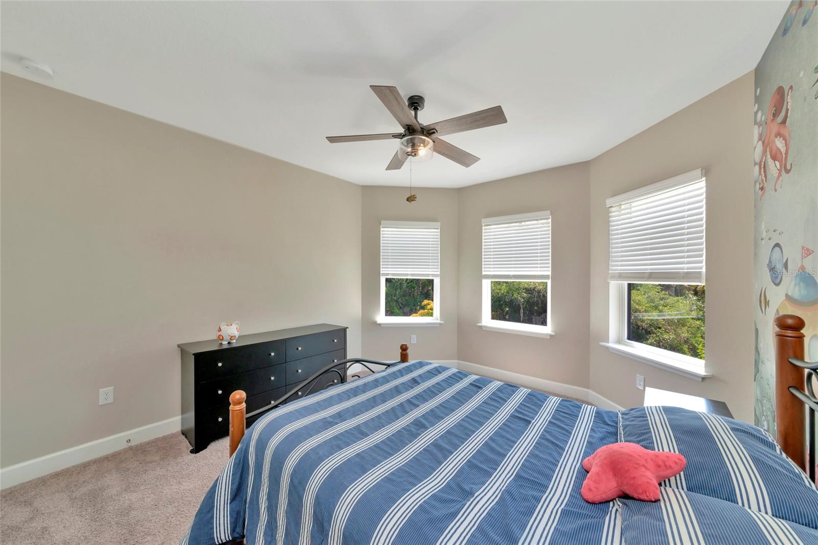 Image 45 of 93 For 10187 Milky Way Circle