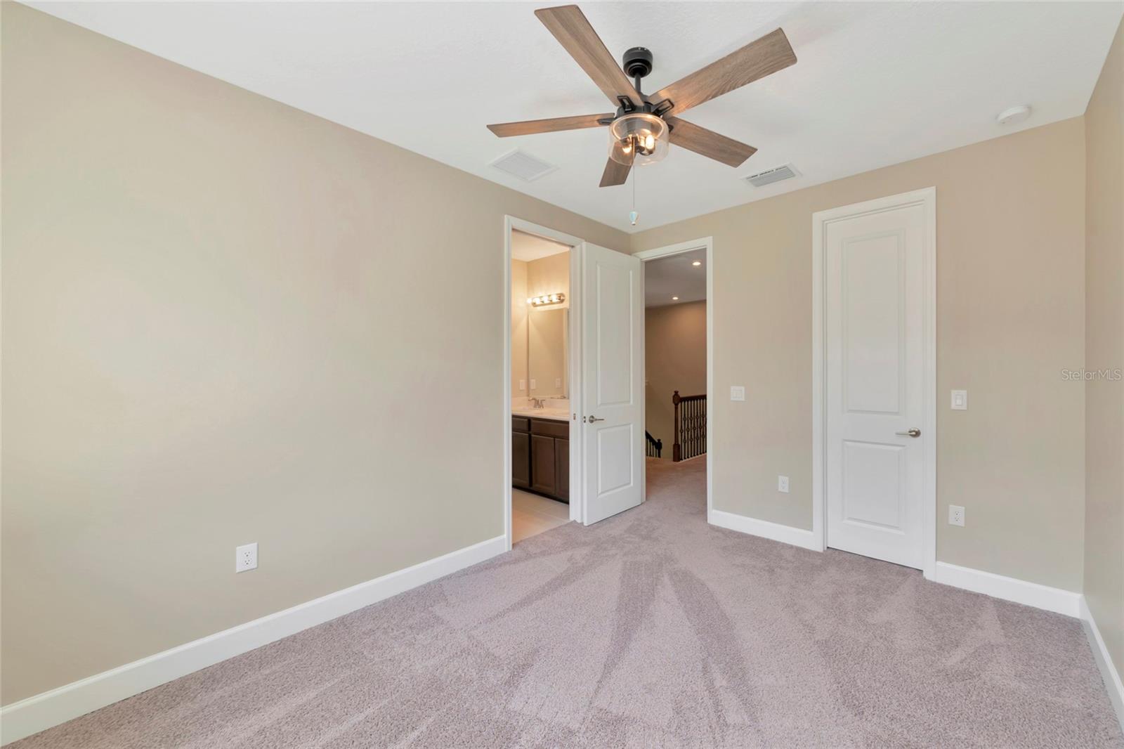 Image 49 of 93 For 10187 Milky Way Circle