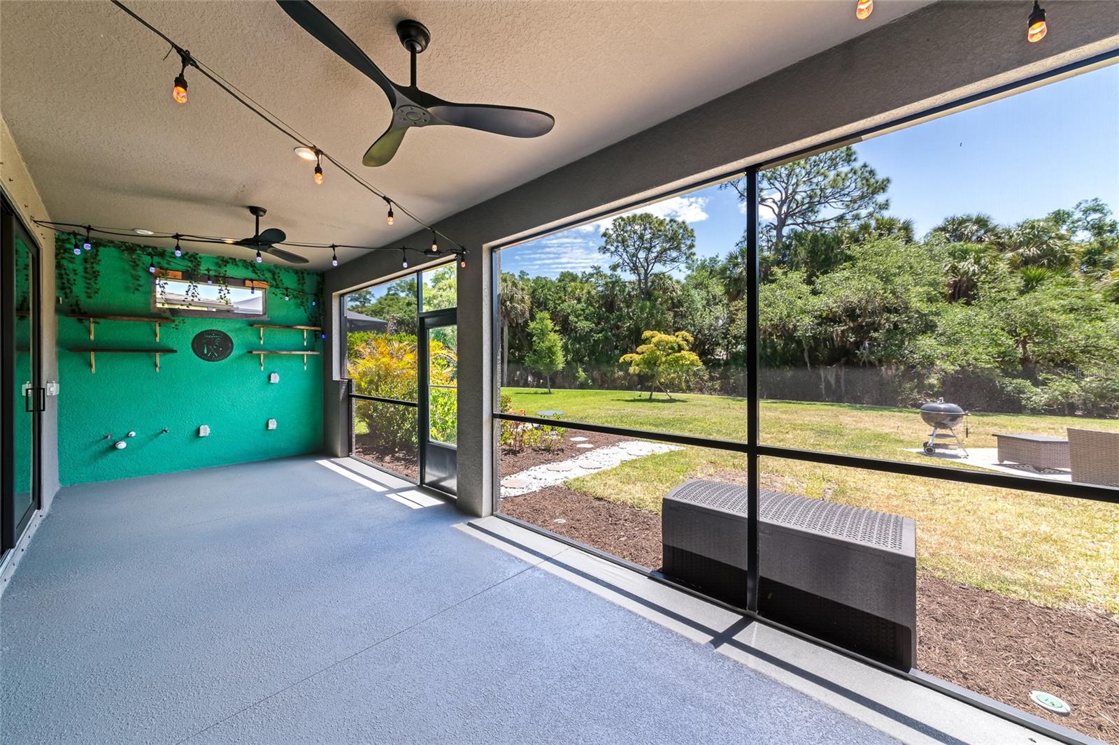 Image 52 of 93 For 10187 Milky Way Circle