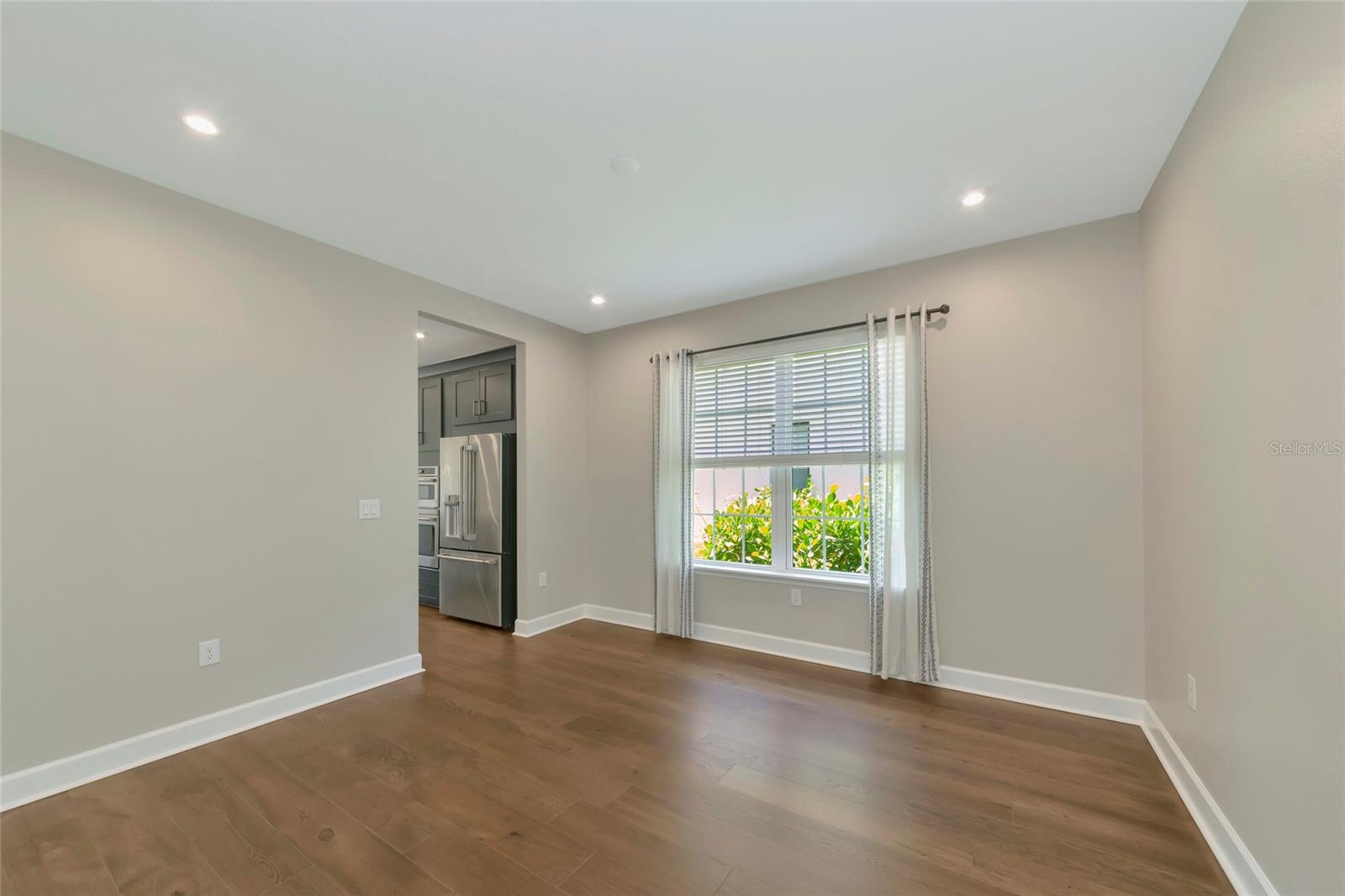 Image 9 of 93 For 10187 Milky Way Circle