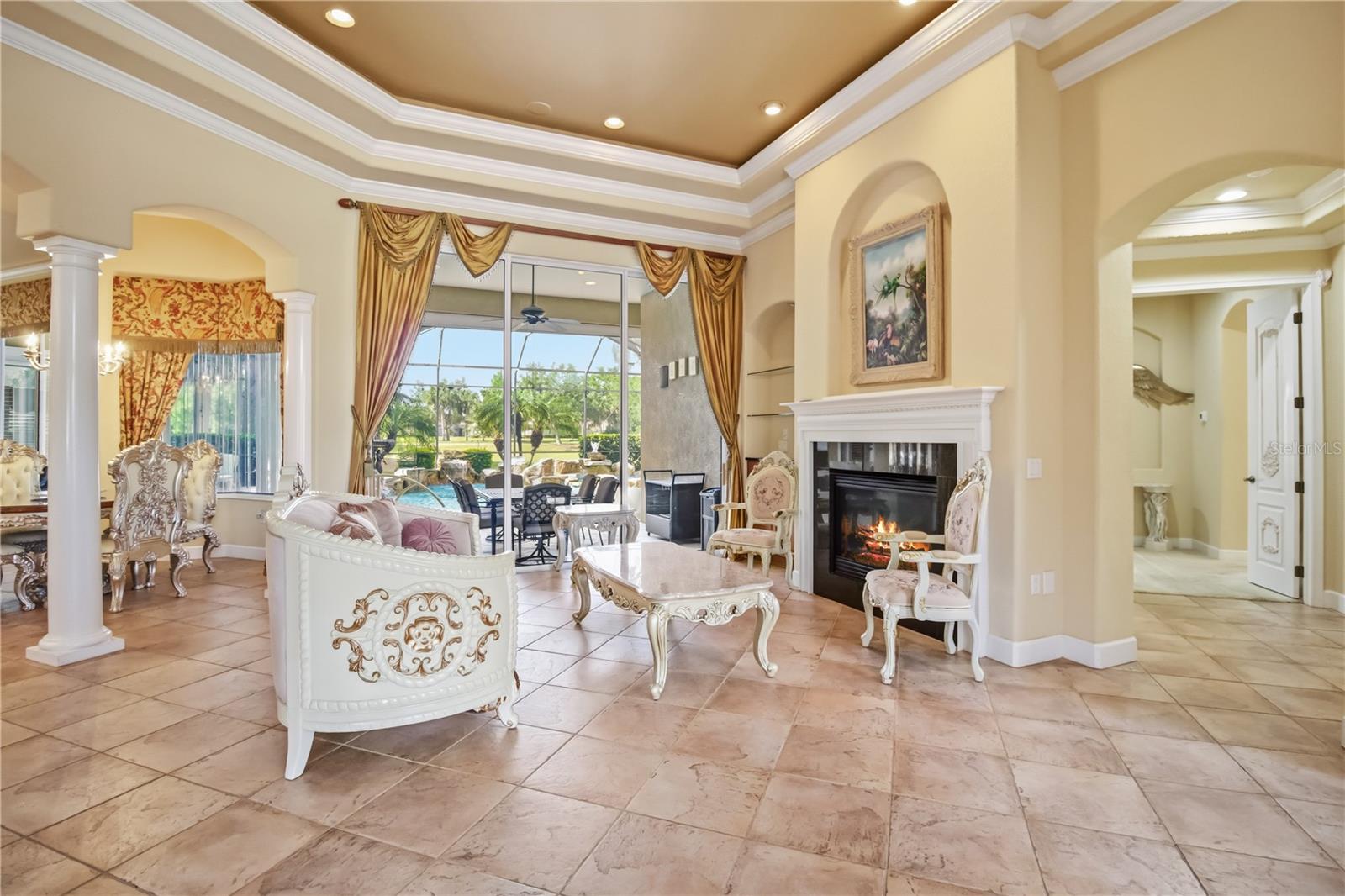 Listing photo id 8 for 10212 Discovery Terrace