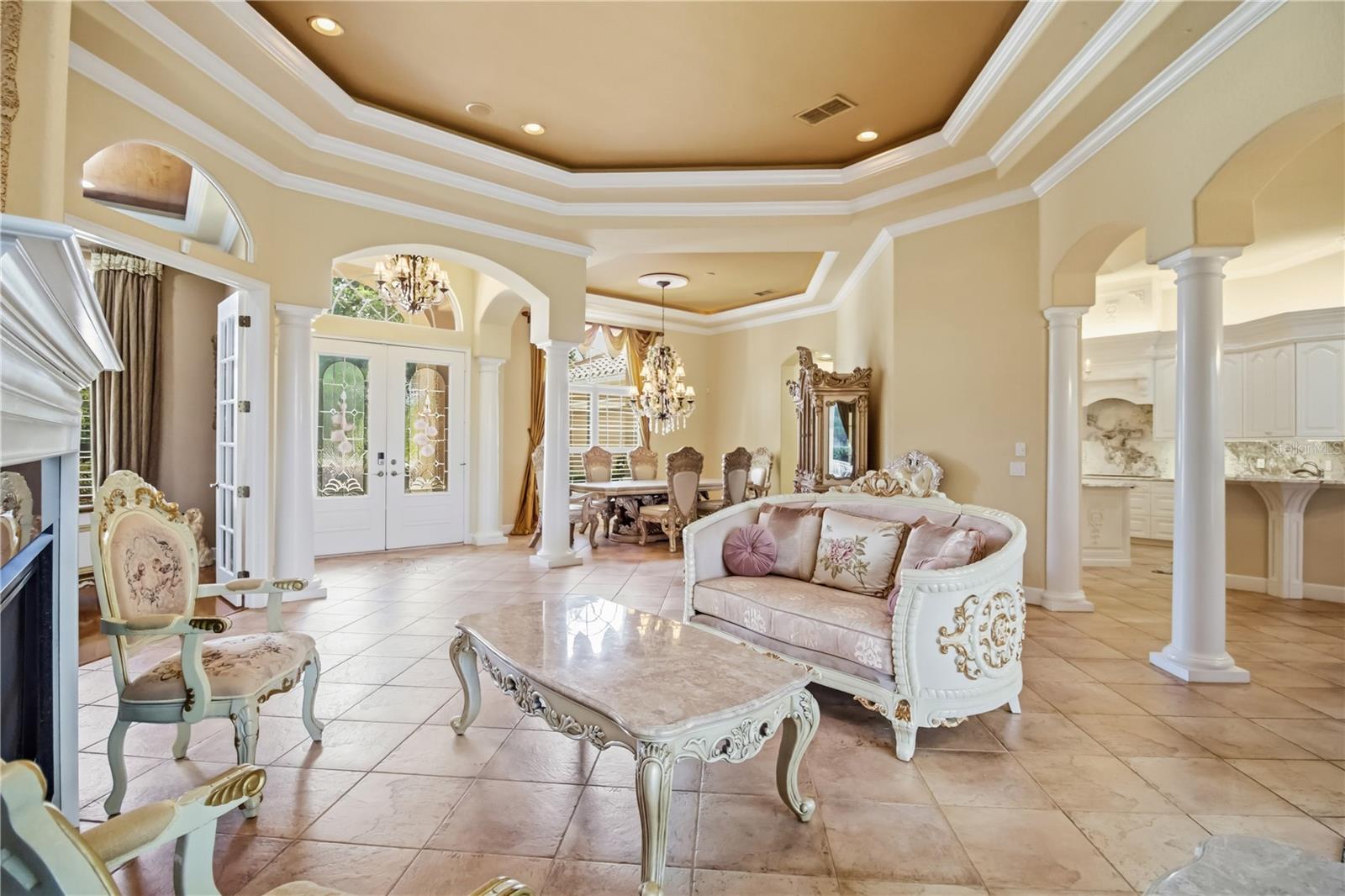 Listing photo id 10 for 10212 Discovery Terrace