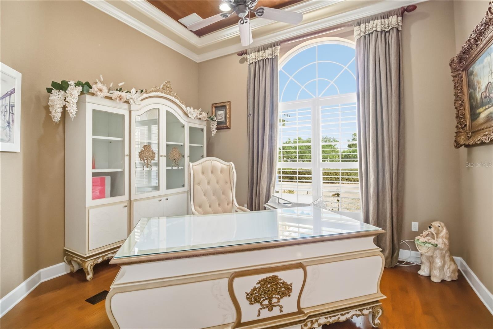 Listing photo id 13 for 10212 Discovery Terrace