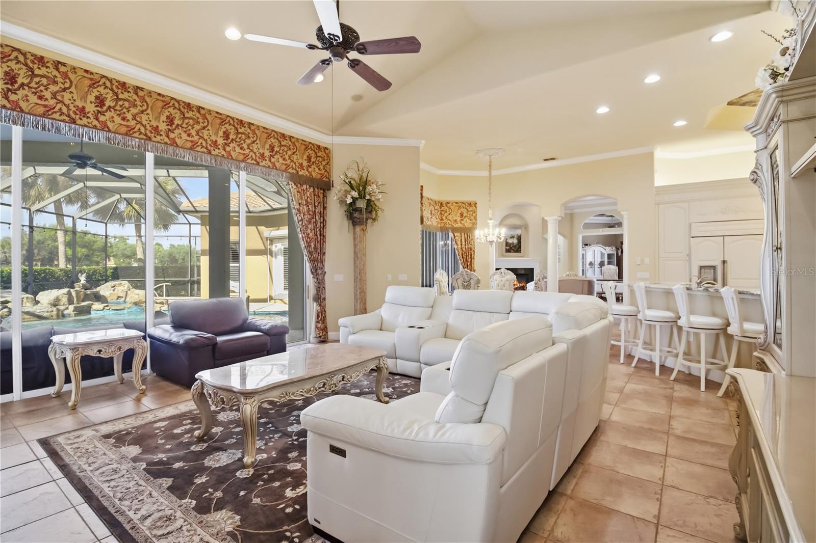 Listing photo id 22 for 10212 Discovery Terrace