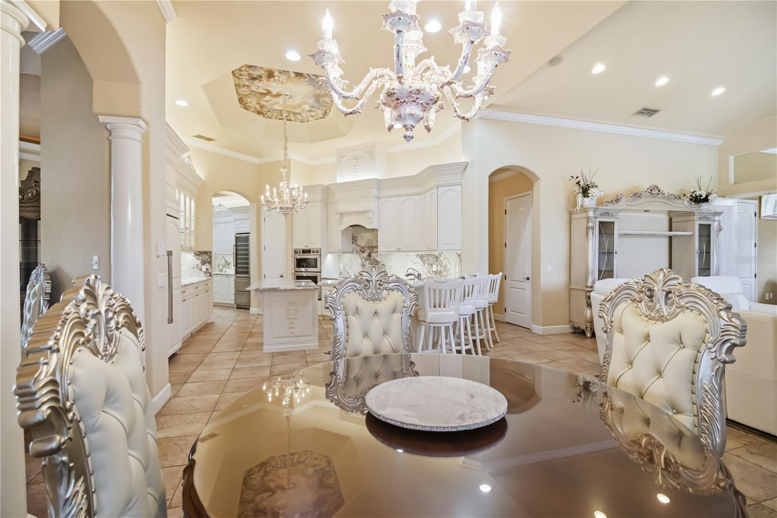 Listing photo id 24 for 10212 Discovery Terrace