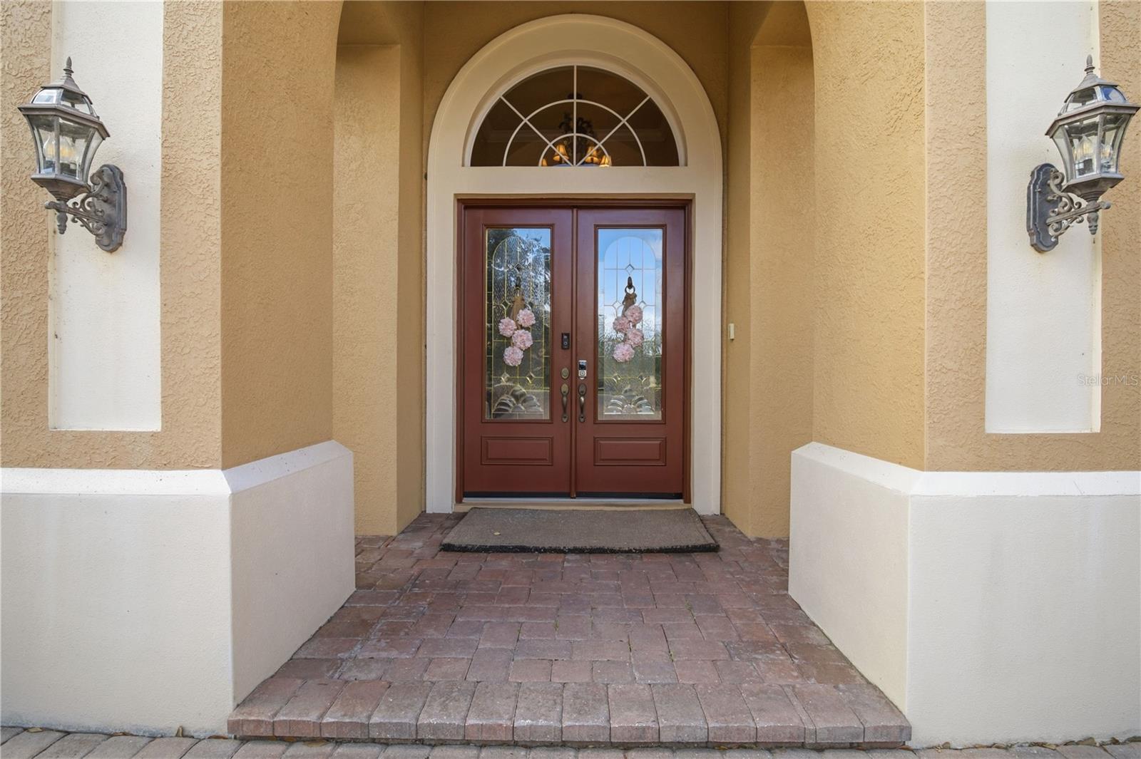 Listing photo id 5 for 10212 Discovery Terrace