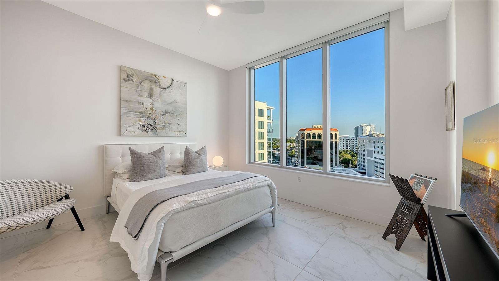 Image 21 of 38 For 111 Pineapple Avenue 1013