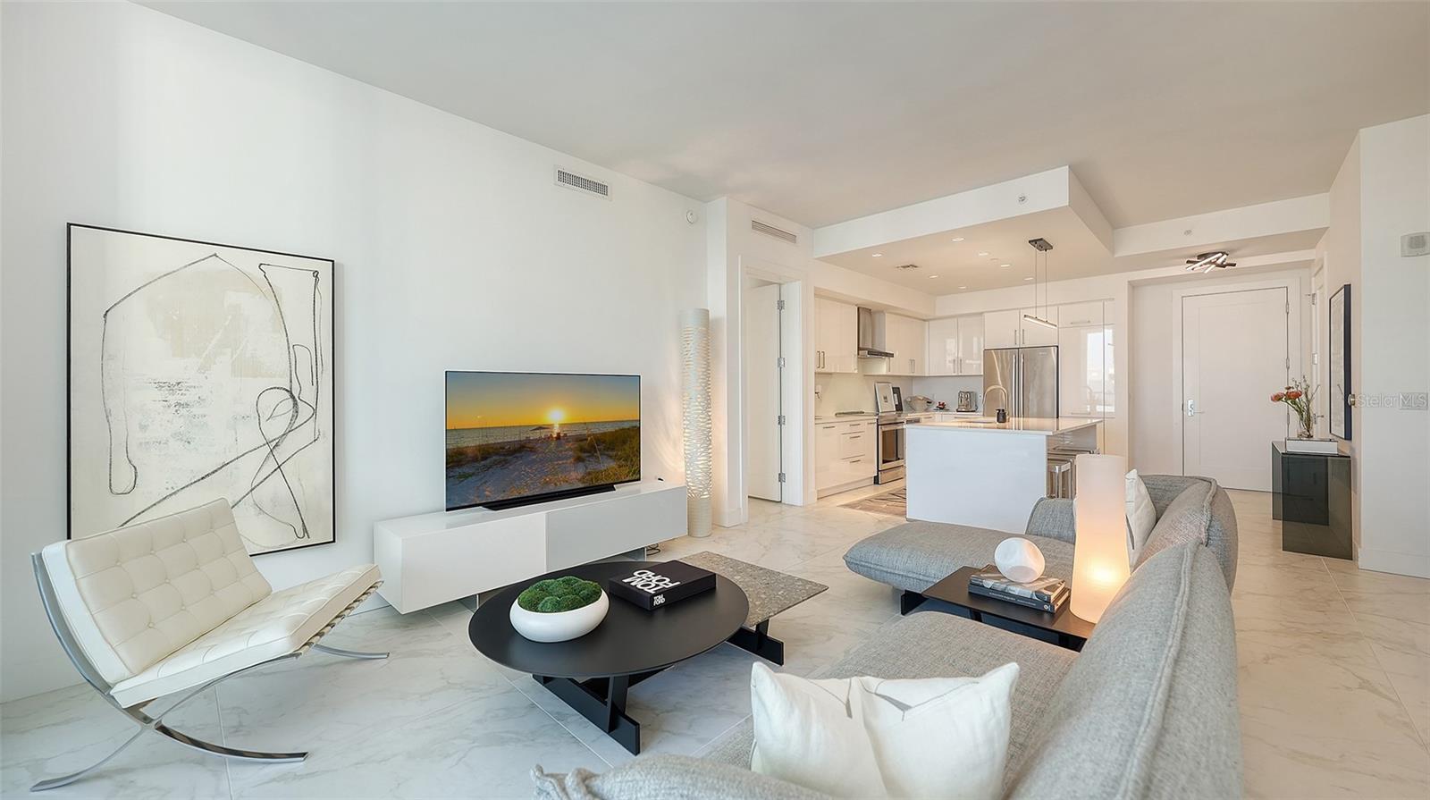 Image 4 of 38 For 111 Pineapple Avenue 1013