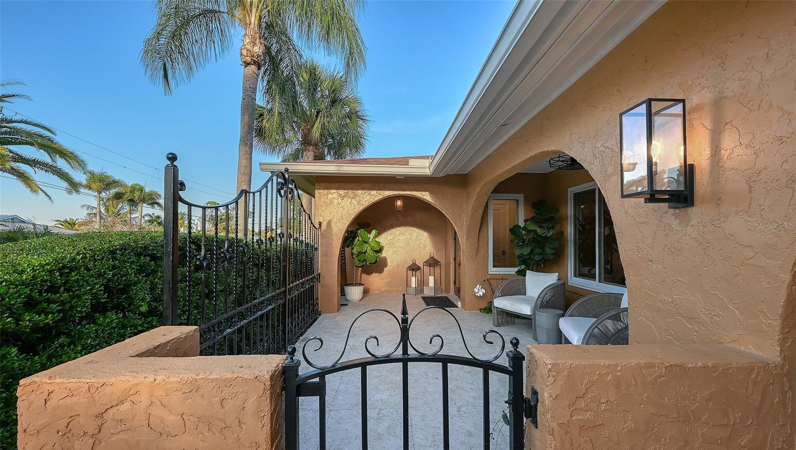 Image 13 of 76 For 7137 Westmoreland Drive