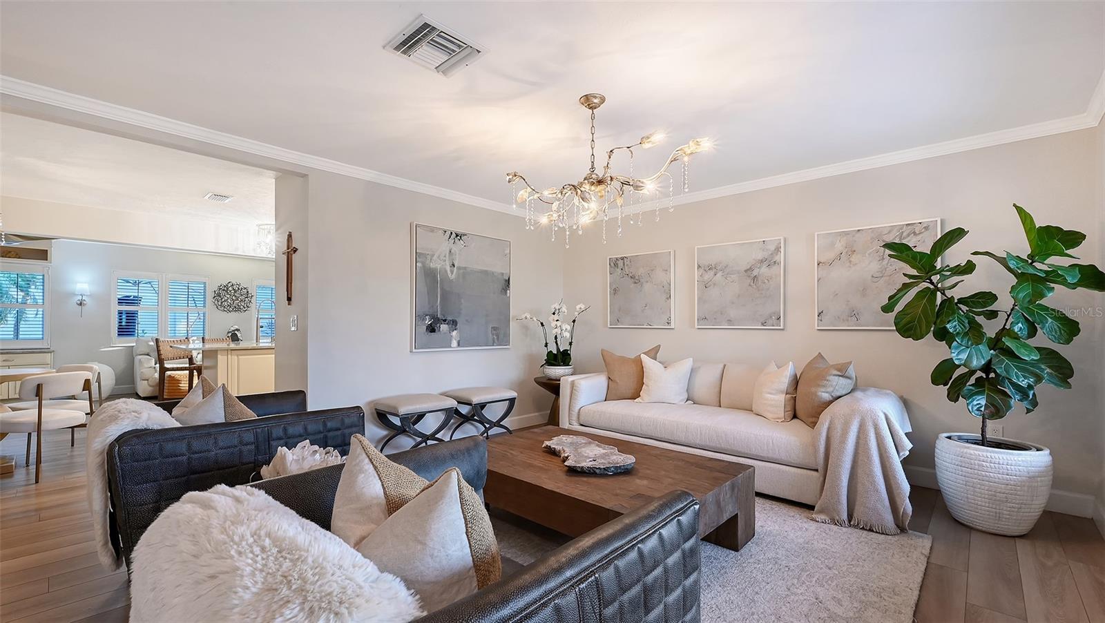 Image 18 of 76 For 7137 Westmoreland Drive