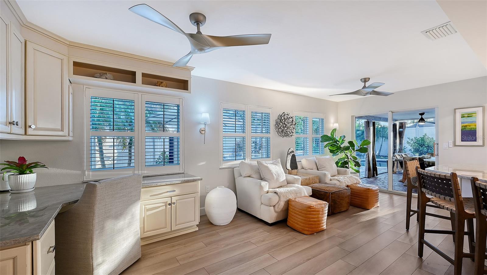 Image 24 of 76 For 7137 Westmoreland Drive