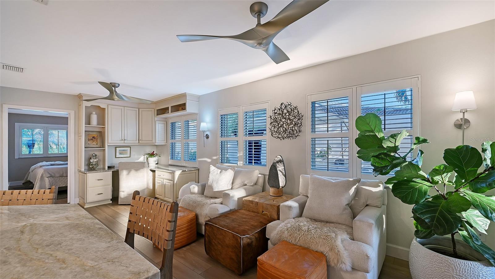 Image 25 of 76 For 7137 Westmoreland Drive