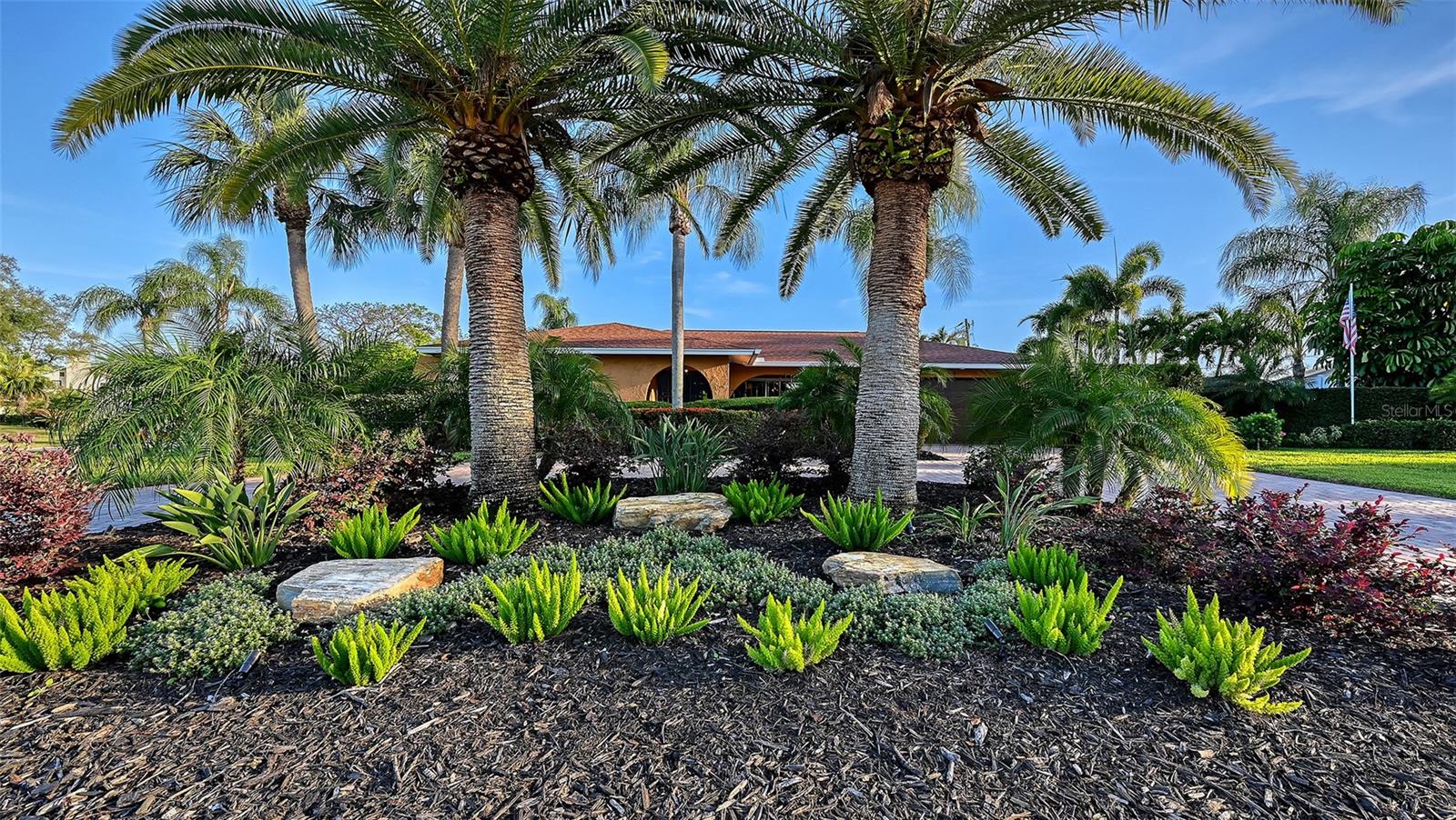 Image 6 of 76 For 7137 Westmoreland Drive