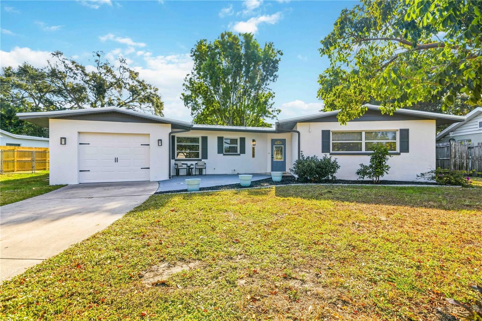 Details for 530 Saint Andrews Drive, SARASOTA, FL 34243