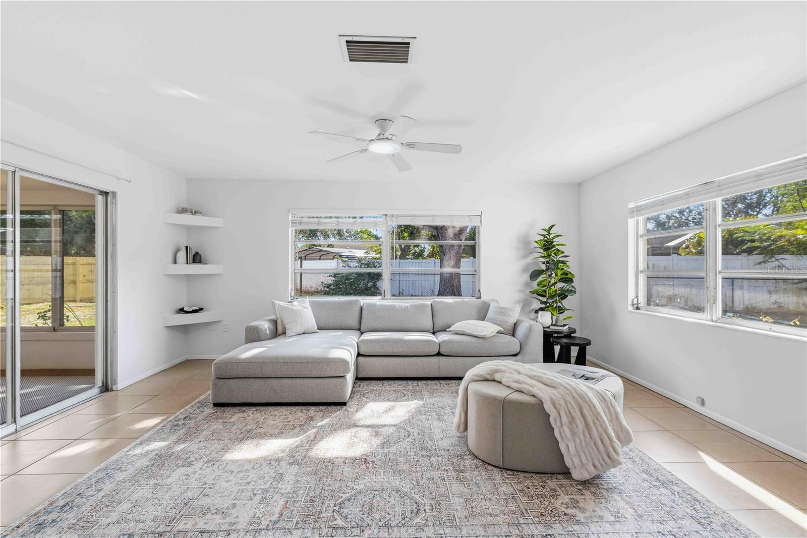 Image 10 of 49 For 530 Saint Andrews Drive