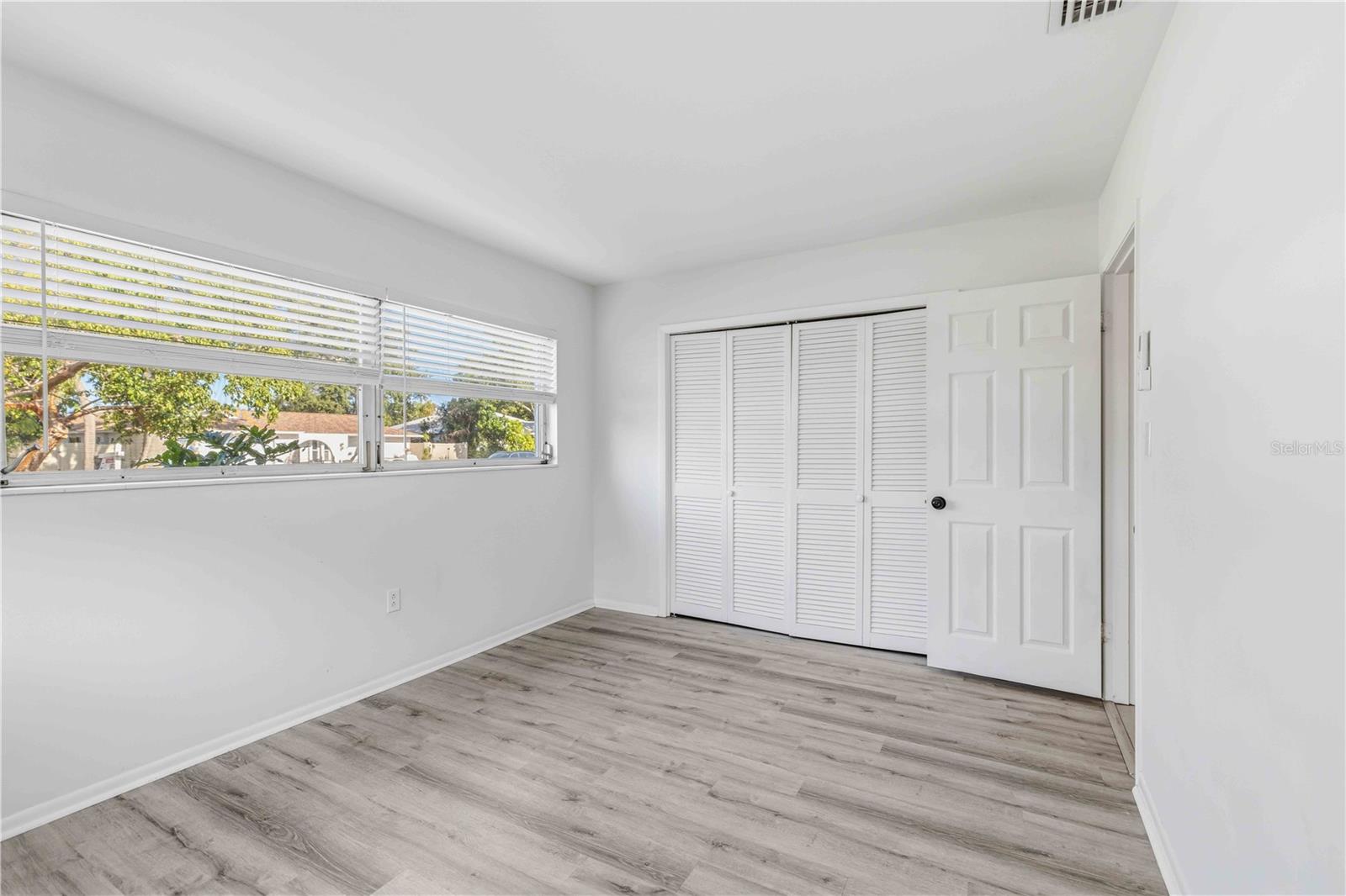 Image 29 of 49 For 530 Saint Andrews Drive