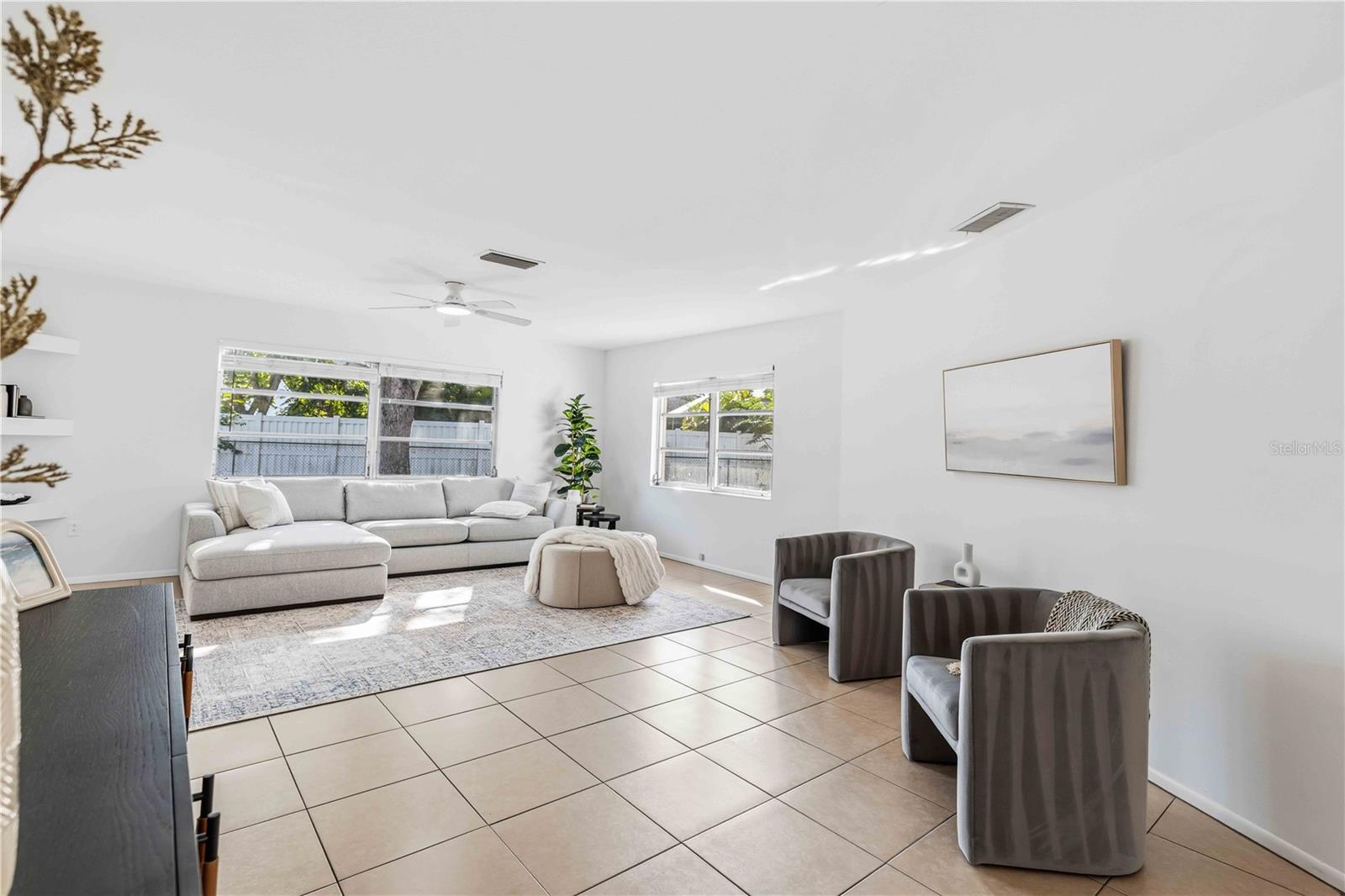 Image 5 of 49 For 530 Saint Andrews Drive