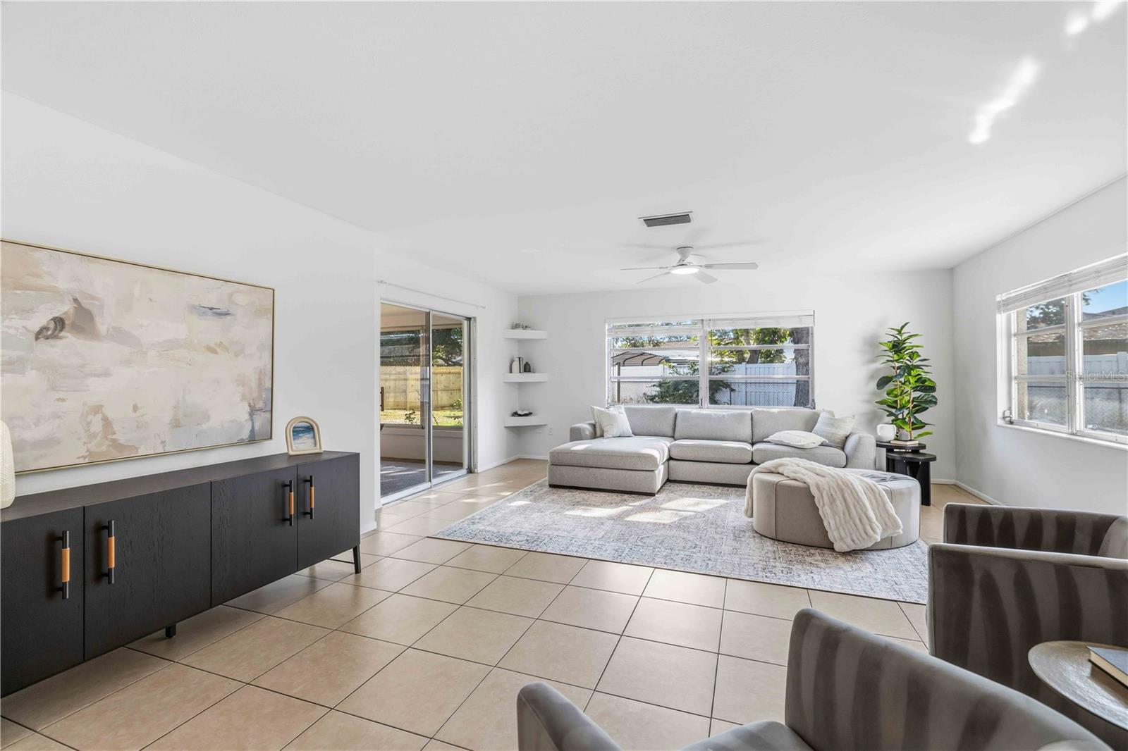 Image 6 of 49 For 530 Saint Andrews Drive