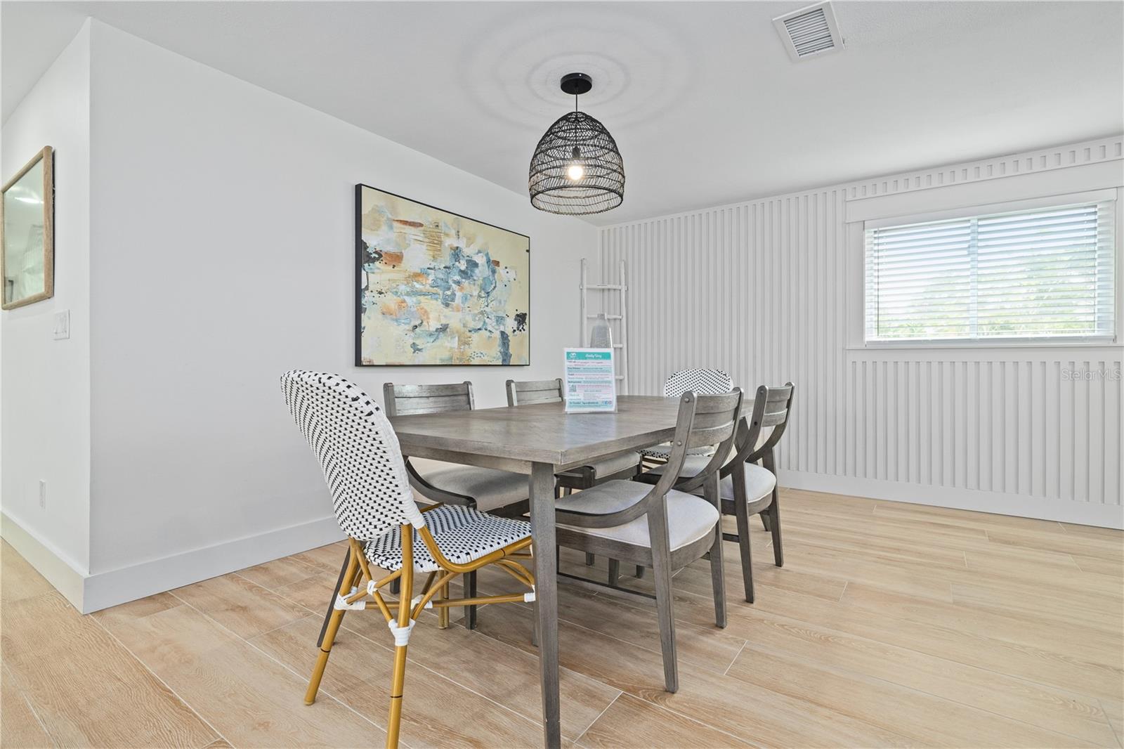 Image 17 of 28 For 228 Gladiolus Street