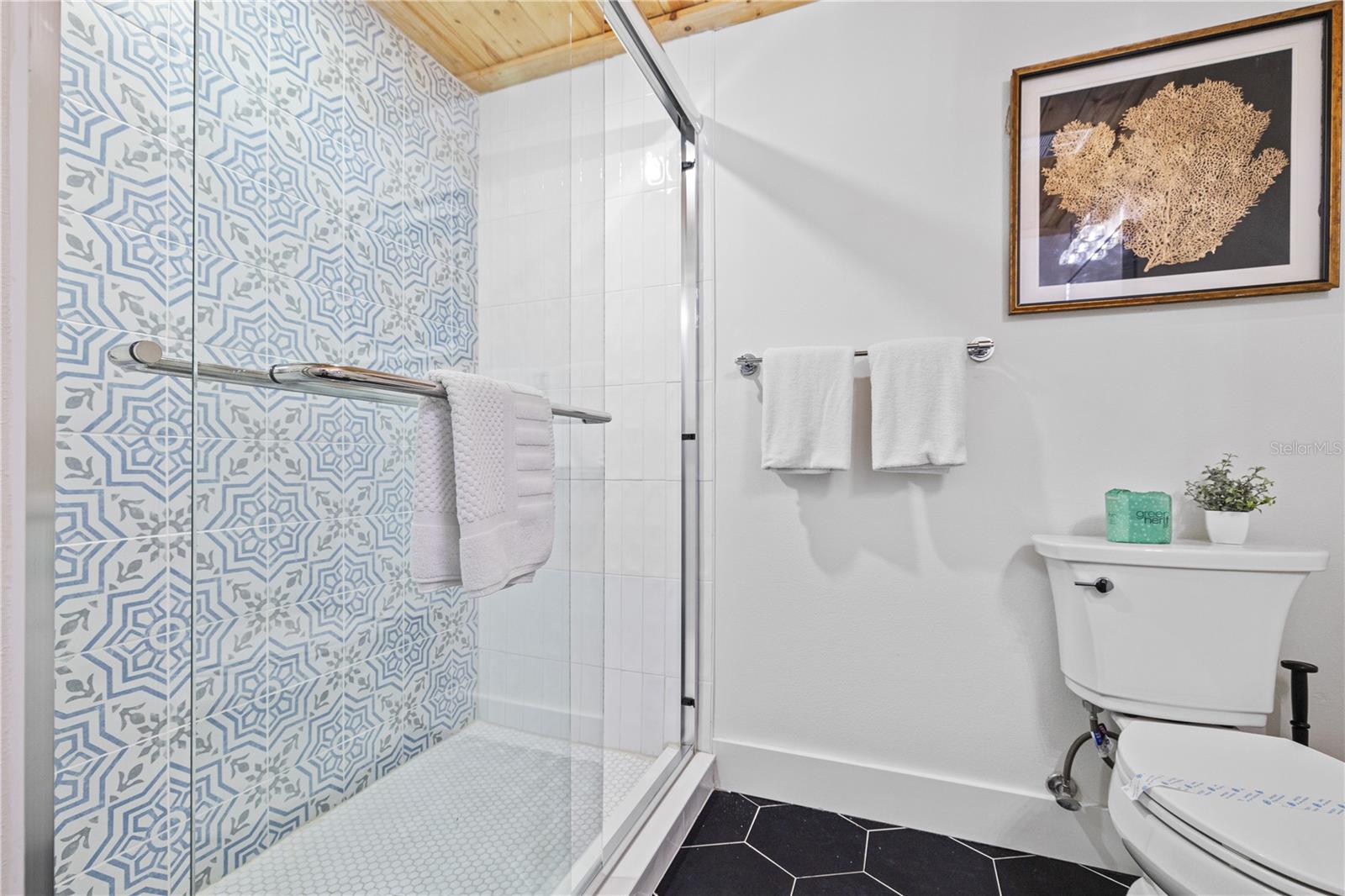 Image 25 of 28 For 228 Gladiolus Street