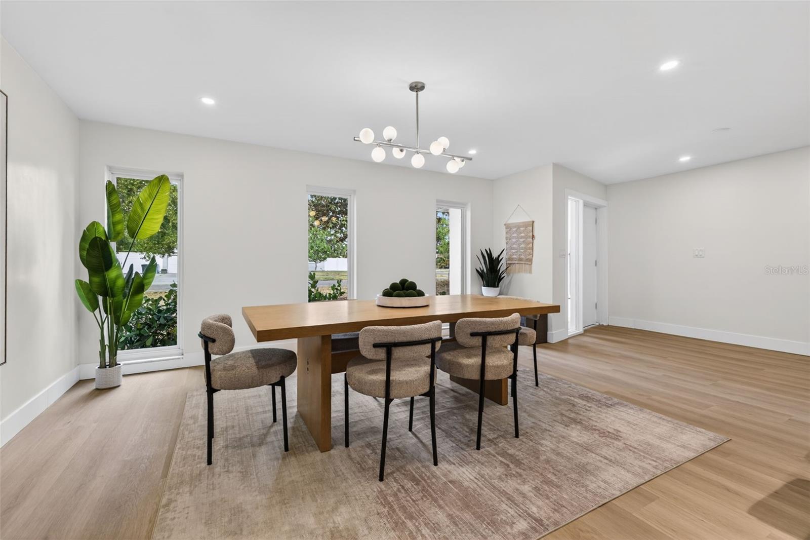 Image 12 of 36 For 6649 Pinellas Point Drive S