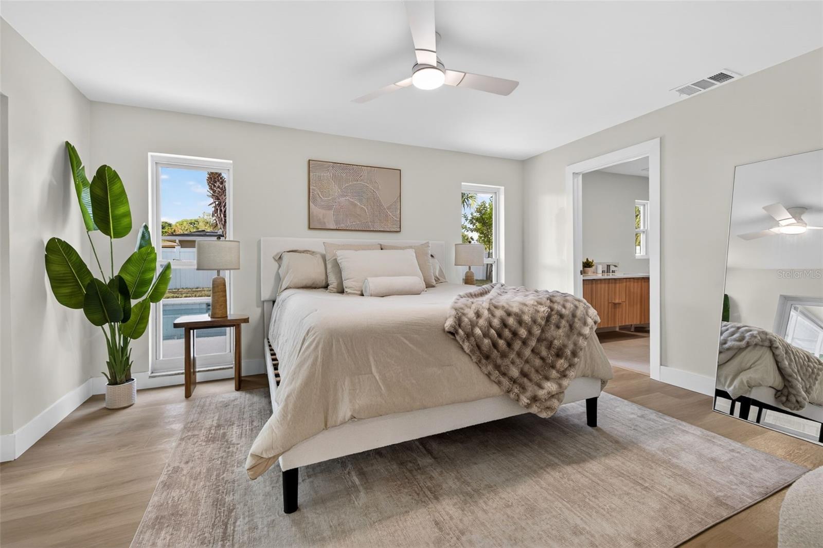 Image 19 of 36 For 6649 Pinellas Point Drive S