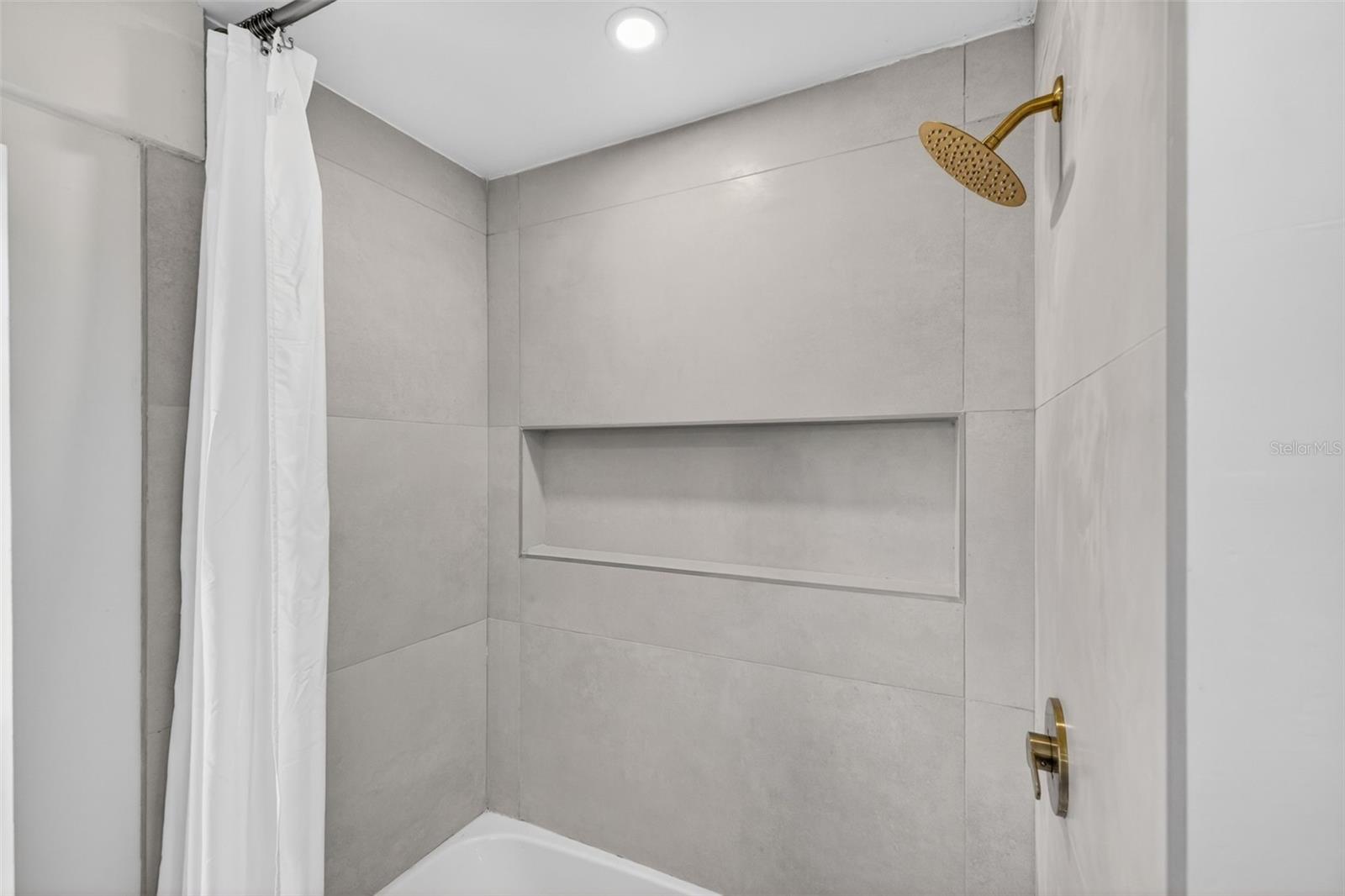 Image 24 of 36 For 6649 Pinellas Point Drive S