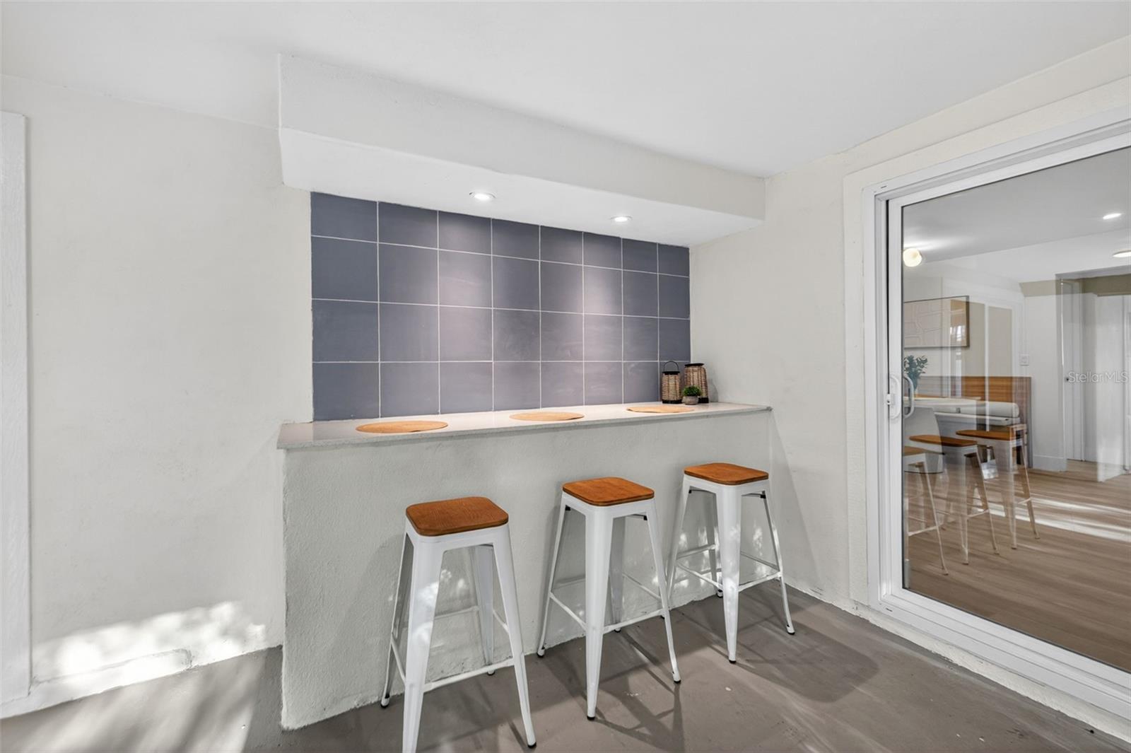 Image 28 of 36 For 6649 Pinellas Point Drive S