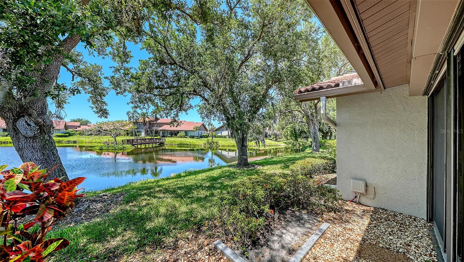 Image 17 of 58 For 6048 Wilshire Boulevard 2