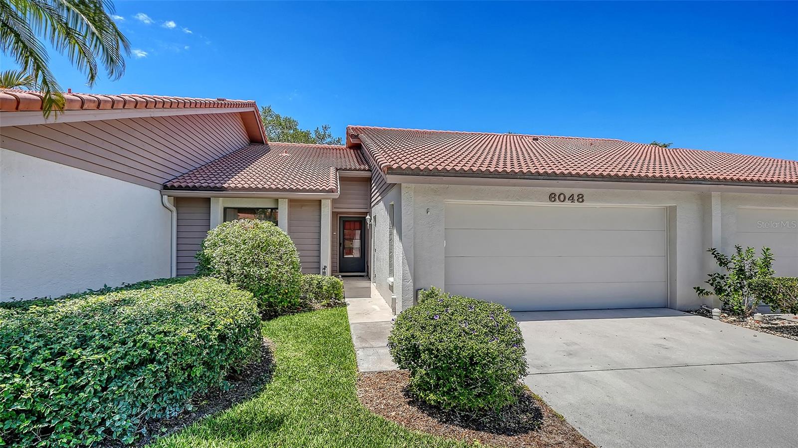 Image 2 of 58 For 6048 Wilshire Boulevard 2