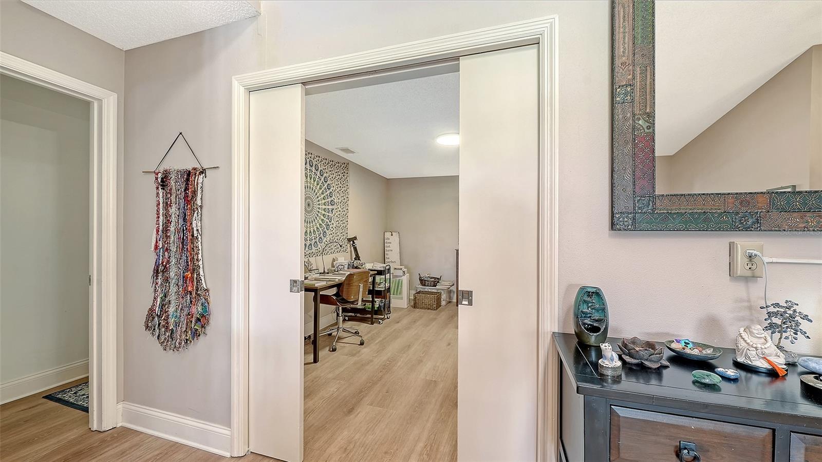 Image 23 of 58 For 6048 Wilshire Boulevard 2