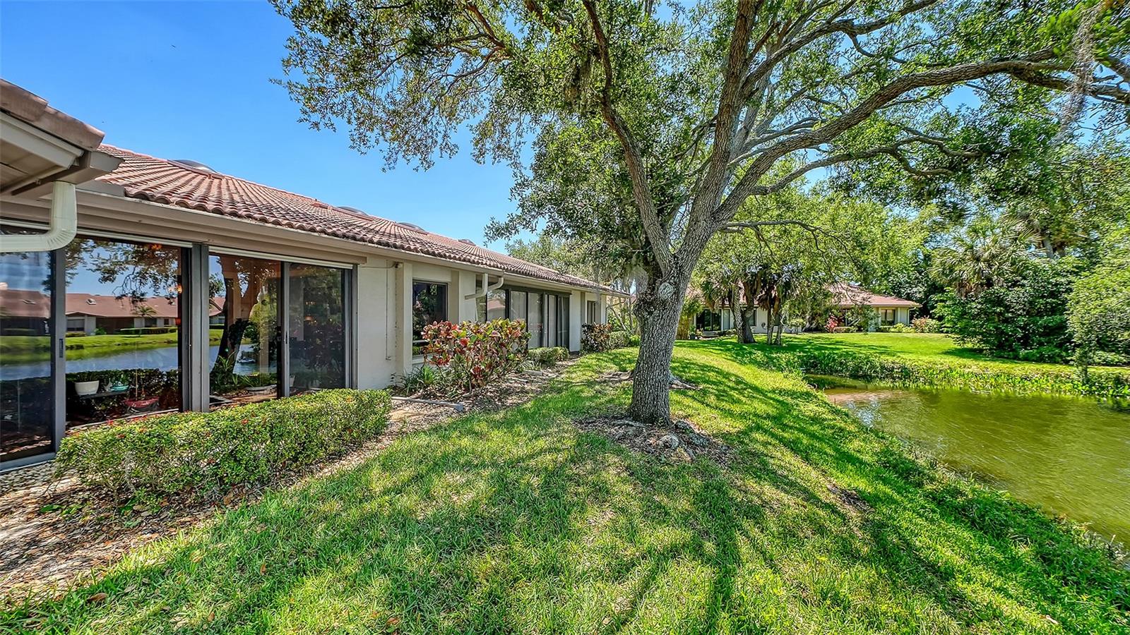 Image 31 of 58 For 6048 Wilshire Boulevard 2