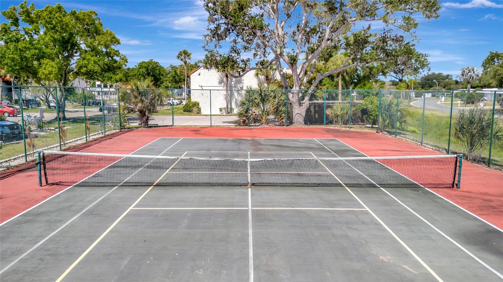 Image 17 of 24 For 3221 Beneva Road 102