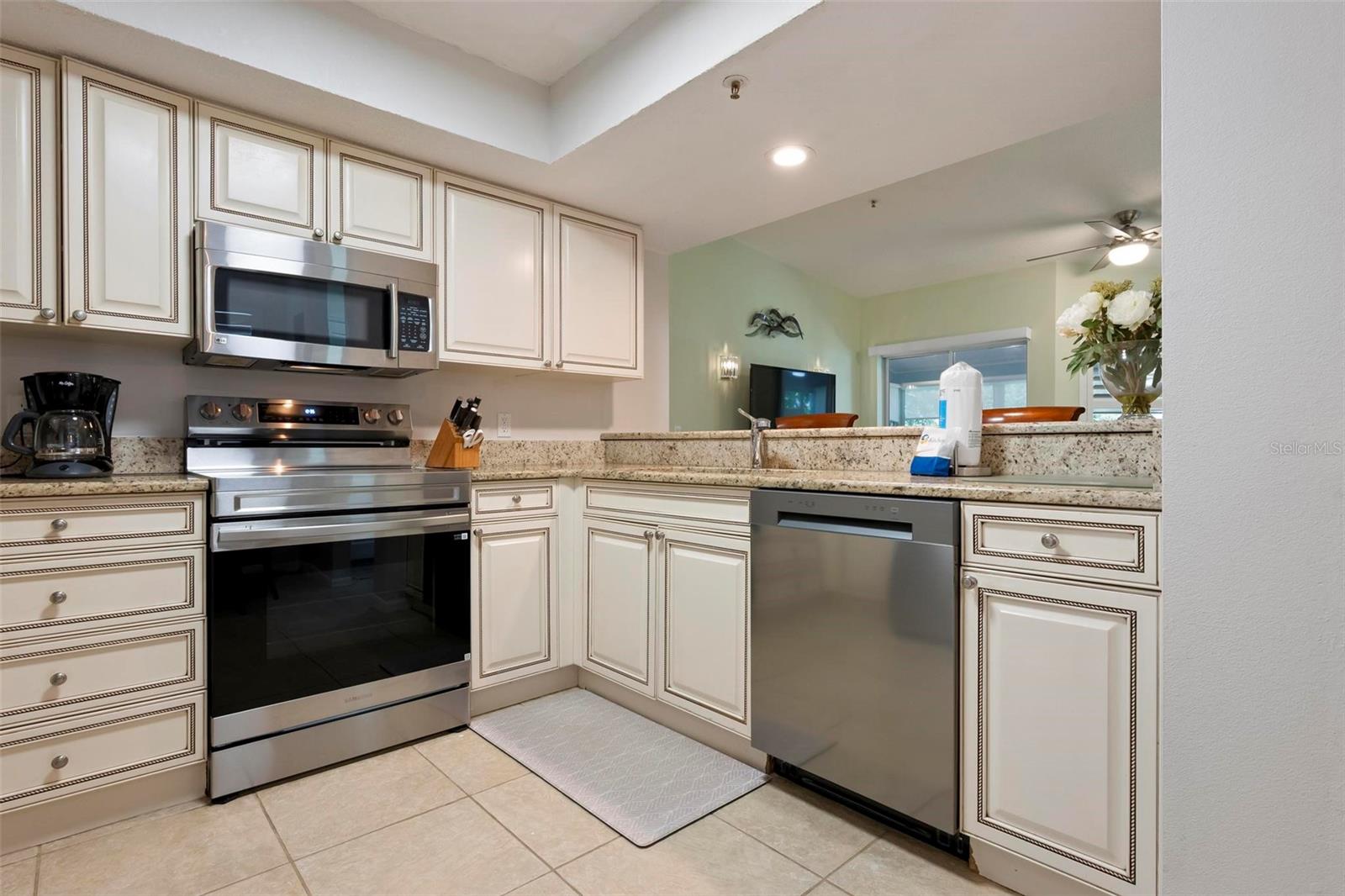 Image 12 of 70 For 1269 Siesta Bayside Drive 1269c