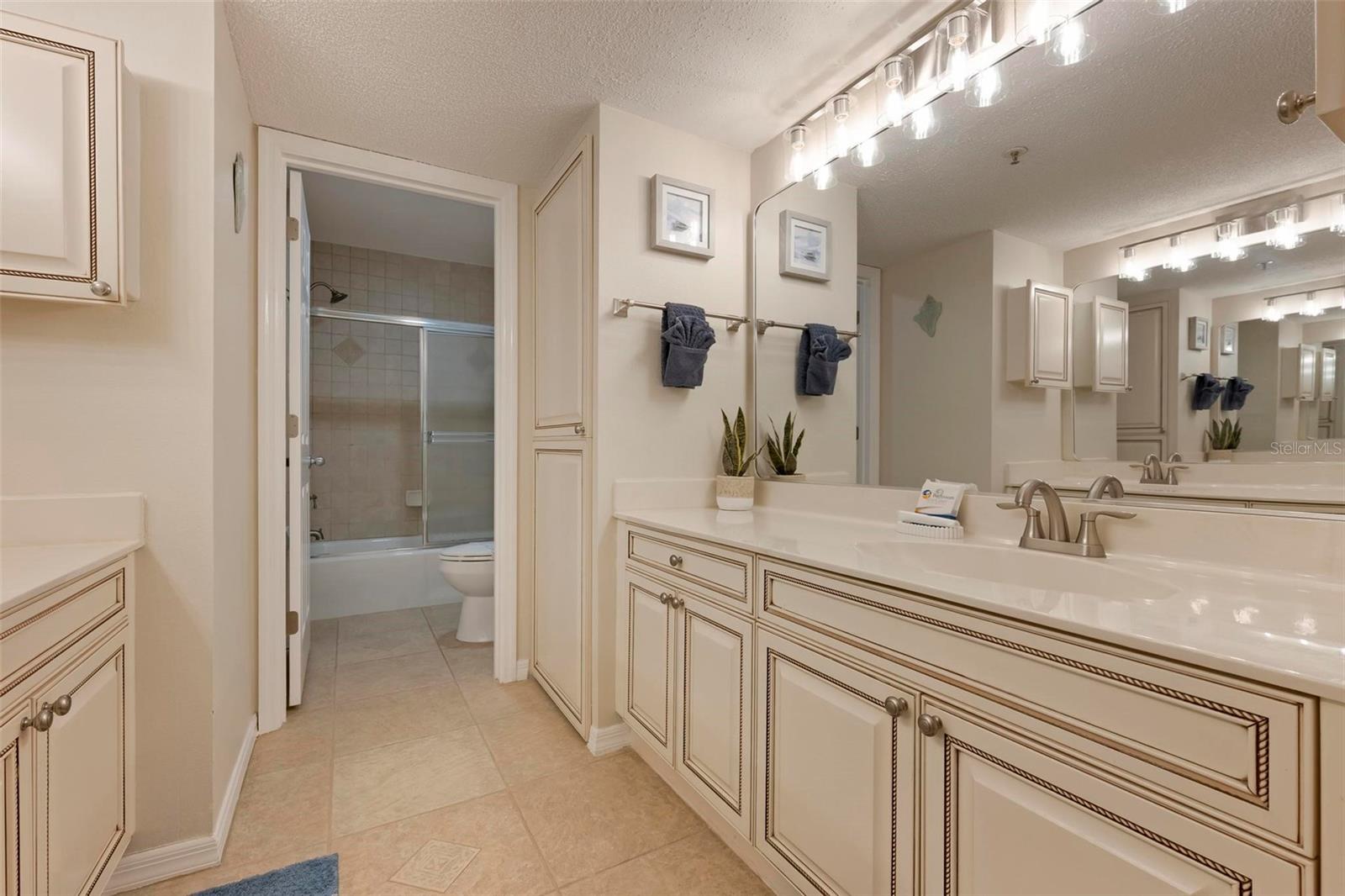 Image 18 of 70 For 1269 Siesta Bayside Drive 1269c