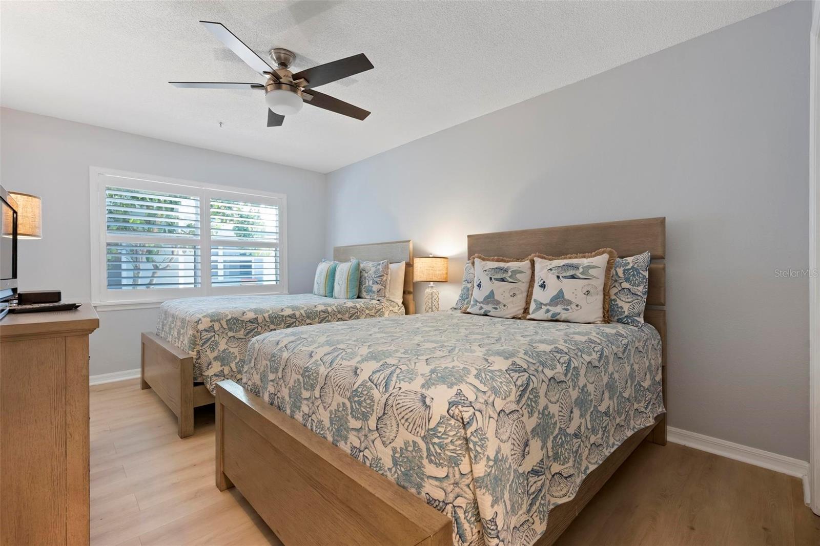 Image 19 of 70 For 1269 Siesta Bayside Drive 1269c